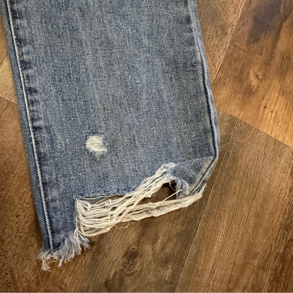 Wishlist Straight Leg Distressed Jeans sz Large - Picture 7 of 8